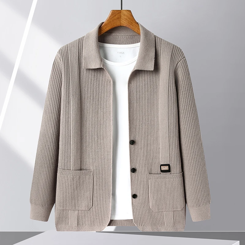 High Quality Men's Lapel Knitted Cardigan Spring Autumn New Solid Color Pocket Anti Pilling Sweater Fashion Versatile Menswear
High Quality Men's Lapel Knitted Cardigan Spring Autumn New Solid Color Pocket Anti Pilling Sweater Fashion Versatile Menswear