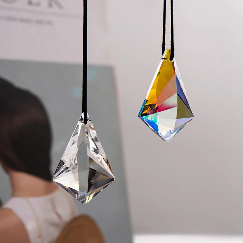 K9 Crystal Prisms Faceted Ox Horn Chandelier Crystal Hanging 5Pcs Ornaments DIY Replacement Suncatcher Pendants Rainbow Maker
K9 Crystal Prisms Faceted Ox Horn Chandelier Crystal Hanging 5Pcs Ornaments DIY Replacement Suncatcher Pendants Rainbow Maker