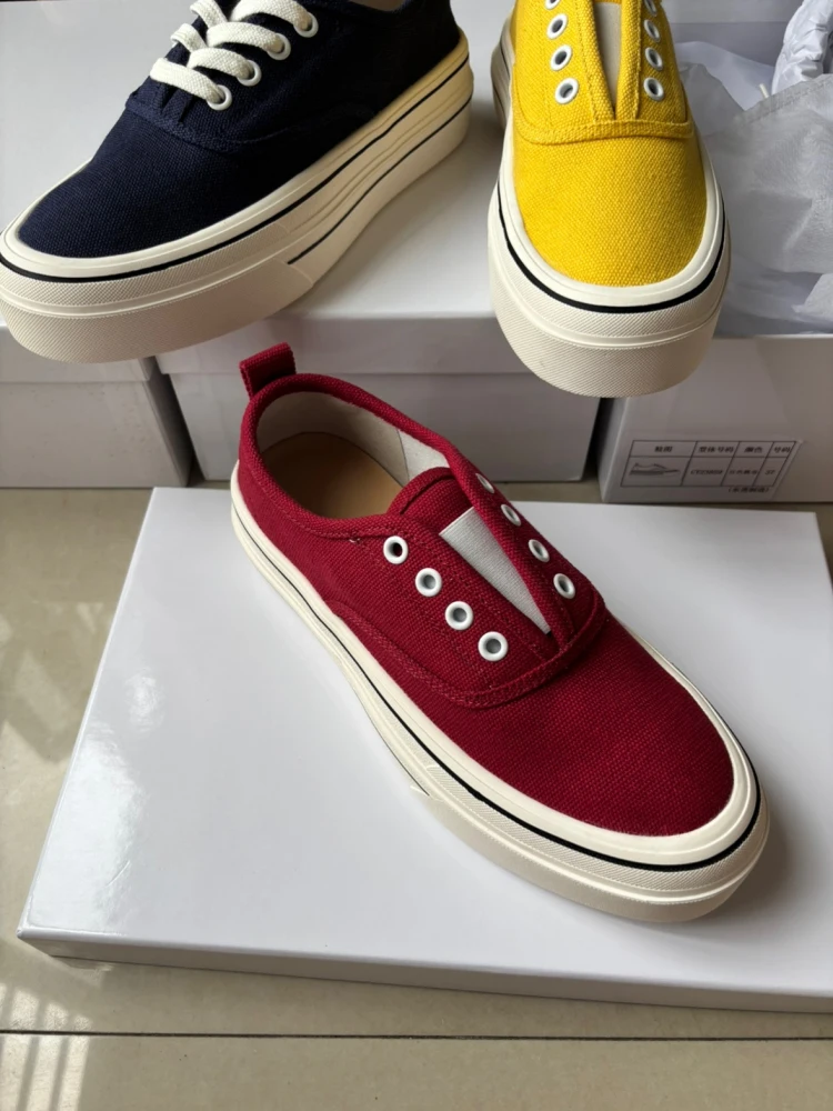 Женские повседневные слипоны Thi Bot из канваса с эластичными шнурками, двусторонними ремешками, круглым носком, мягкой подошвой и стелькой из воловьей кожи
Женские повседневные слипоны Thi Bot из канваса с эластичными шнурками, двусторонними ремешками, круглым носком, мягкой подошвой и стелькой из воловьей кожи