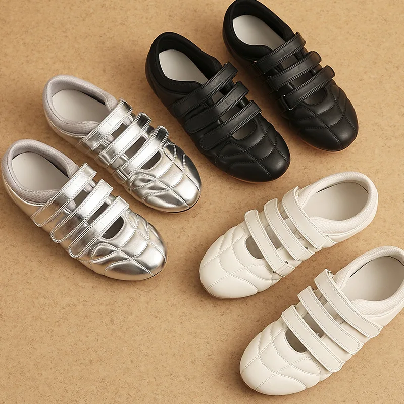 New Womens Shoes Fashion Retro Round Head Casual Shoes for Woman Exquisite Hollowed Out Sneakers Designer Shoes Zapatos De Mujer
New Womens Shoes Fashion Retro Round Head Casual Shoes for Woman Exquisite Hollowed Out Sneakers Designer Shoes Zapatos De Mujer