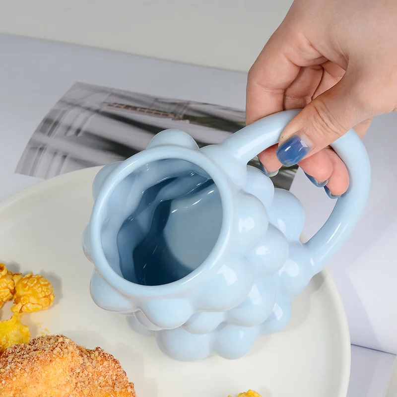 Christmas Day Creative Coffee Mug Ceramic Nordic Kawaii Cup Water Beer Milk Cup Drink Teacup Large Handle Microwave Safe Tazas
Christmas Day Creative Coffee Mug Ceramic Nordic Kawaii Cup Water Beer Milk Cup Drink Teacup Large Handle Microwave Safe Tazas