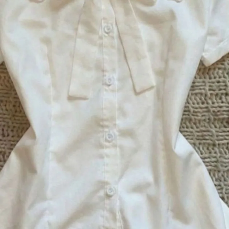 Kimutomo Shirts Women Sweet Bow Peter Pan Collar Lace Patchwork Short Sleeve Summer Fashion Y2k Harajuku Blouse Female Casual
Kimutomo Shirts Women Sweet Bow Peter Pan Collar Lace Patchwork Short Sleeve Summer Fashion Y2k Harajuku Blouse Female Casual