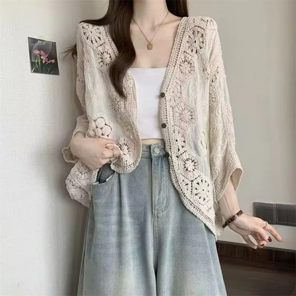 Floral Lace Crochet Cardigan Open Front Cropped Length Boho Cardigan 3/4 Sleeves V-Neck Open Front Cardigan Summer Wear
Floral Lace Crochet Cardigan Open Front Cropped Length Boho Cardigan 3/4 Sleeves V-Neck Open Front Cardigan Summer Wear