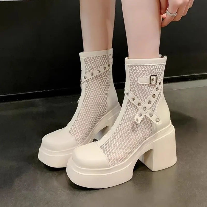 Sweet Cool Girl Fashion Boots Pointed Mid-tube Breathable Slim High Heels High Quality Summer Soft White Leather Boots New
Sweet Cool Girl Fashion Boots Pointed Mid-tube Breathable Slim High Heels High Quality Summer Soft White Leather Boots New