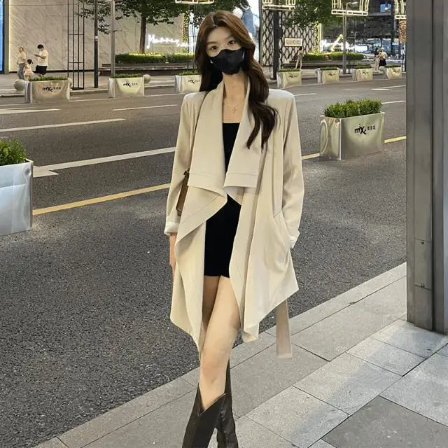 Cropped Trench Coat Clothes Woman Gray Brief Mid-Calf Draped Heavy Thickened Fleece Waist-Cinching Warmth Atmosphere Series
Cropped Trench Coat Clothes Woman Gray Brief Mid-Calf Draped Heavy Thickened Fleece Waist-Cinching Warmth Atmosphere Series