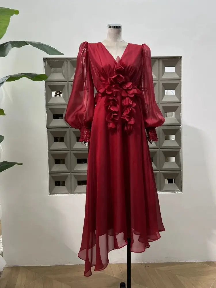 Women V Neck Lantern Long Sleeves 3D Decorations Red Irregular Tie Ethereal Wedding Dress Sexy Design 2025 New Party Gown
Women V Neck Lantern Long Sleeves 3D Decorations Red Irregular Tie Ethereal Wedding Dress Sexy Design 2025 New Party Gown