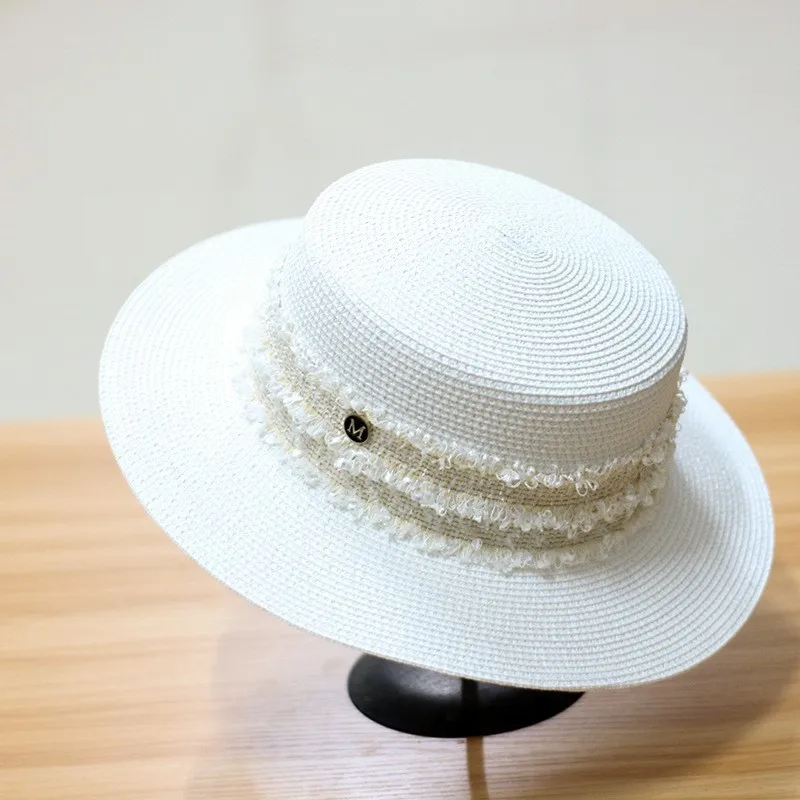 White hat women's flat-topped elegant top seaside vacation
White hat women's flat-topped elegant top seaside vacation