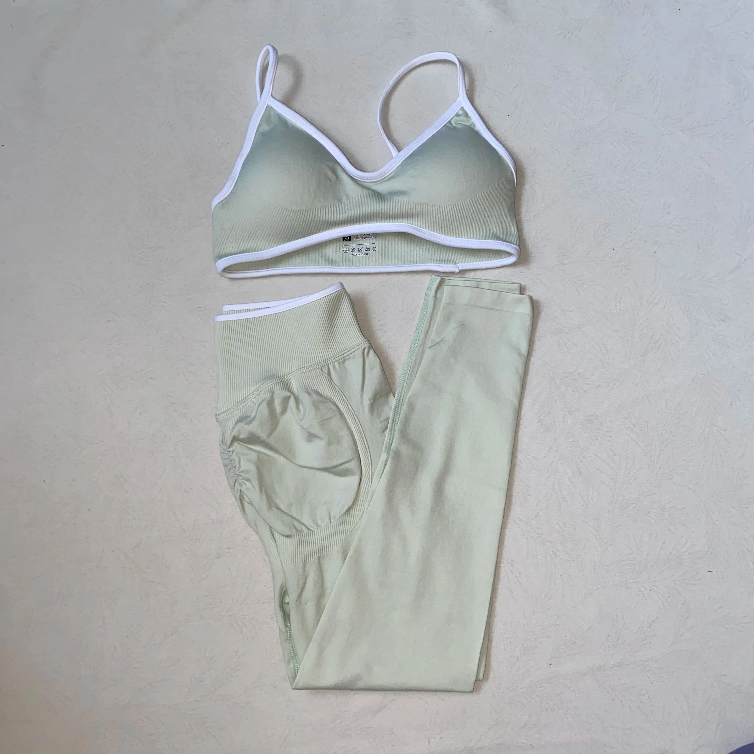 LOGO High-waist Slim-fit Women's Leggings Sports Suit Seamless Quick-drying Top Training Fitness Suit Peach Hip Yoga Suit
LOGO High-waist Slim-fit Women's Leggings Sports Suit Seamless Quick-drying Top Training Fitness Suit Peach Hip Yoga Suit