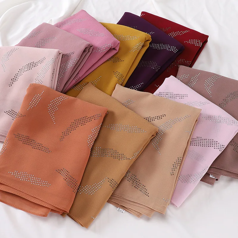 70*175CM New Malaysia Indonesia Hot Drill Wrap Head Gauze Scarf Muslim Women Fashion Wrap Headscarf Hijab Turbans for Women
70*175CM New Malaysia Indonesia Hot Drill Wrap Head Gauze Scarf Muslim Women Fashion Wrap Headscarf Hijab Turbans for Women