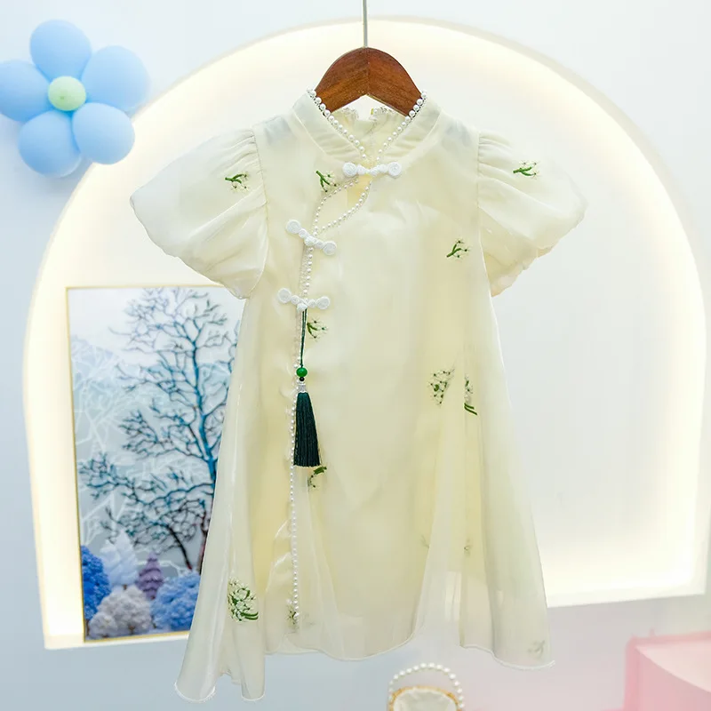 Girls' Hanfu Dress 2023 New Standing Collar Embroidered Children's Skirt Medium And Large Summer Thin Qipao Yarn Princess Skirt
Girls' Hanfu Dress 2023 New Standing Collar Embroidered Children's Skirt Medium And Large Summer Thin Qipao Yarn Princess Skirt