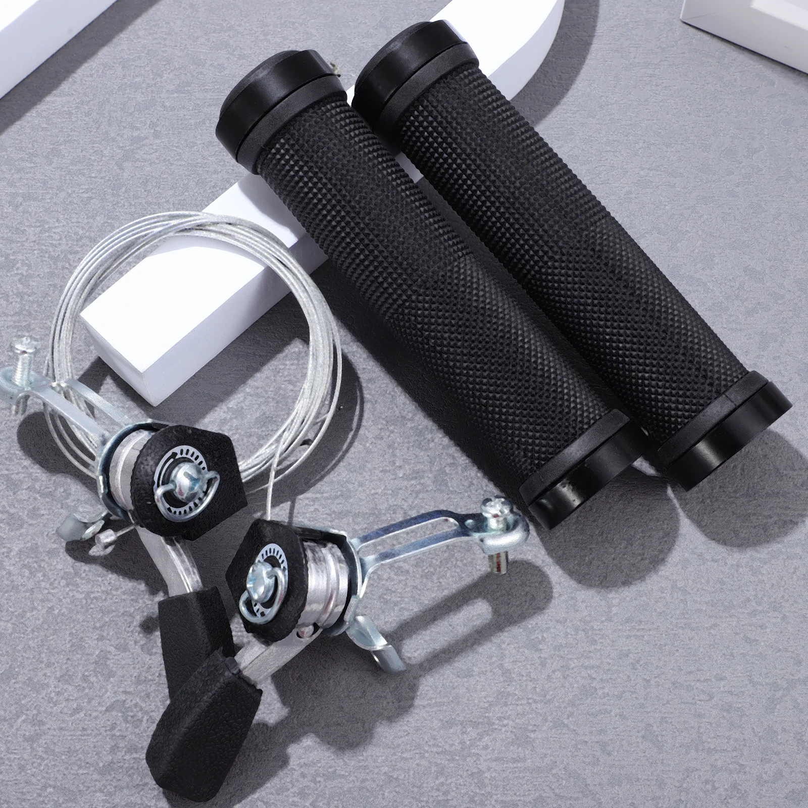 1Set Bicycle Twist Shifter Handlebar Grips Mountain Bike Parts Easy Replacement Professional Accessories Bike Part
1Set Bicycle Twist Shifter Handlebar Grips Mountain Bike Parts Easy Replacement Professional Accessories Bike Part