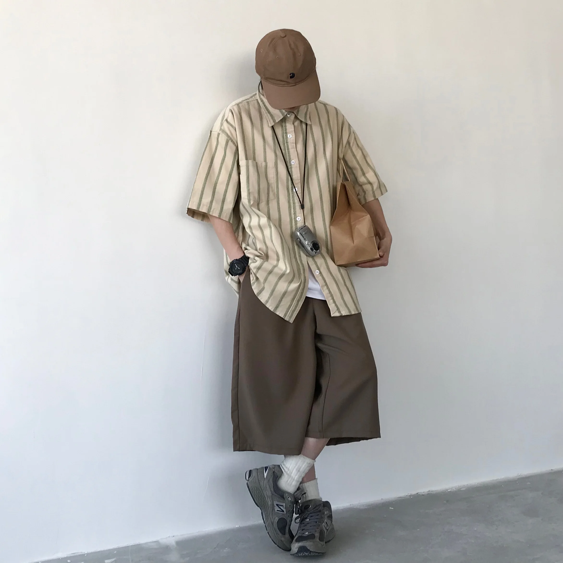 Summer Casual Striped ort Sve irt Loose Fit ex Student Workwear Jaet Thin Japanese Harajuku Sle Youth Faion
Summer Casual Striped ort Sve irt Loose Fit ex Student Workwear Jaet Thin Japanese Harajuku Sle Youth Faion