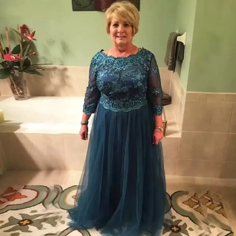 Mother Of The Bride Dresses Plus Size Lace Appliques Illusion Long Sleeve A Line Wedding Guest Party Gowns Formal Prom Dress
Mother Of The Bride Dresses Plus Size Lace Appliques Illusion Long Sleeve A Line Wedding Guest Party Gowns Formal Prom Dress