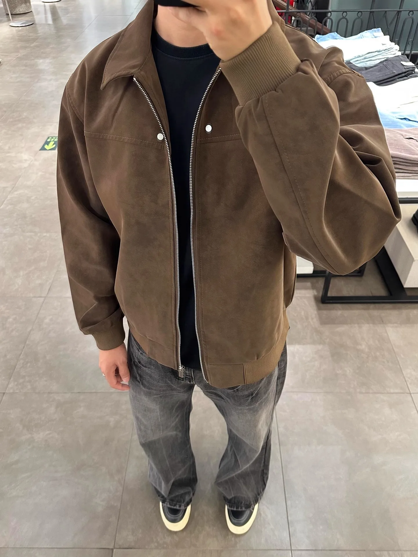 Мужская кожаная куртка American Style: новая модель весна-осень, стильная, с отложным воротником, для мотоциклистов, Cleanfit, пилотская куртка
Мужская кожаная куртка American Style: новая модель весна-осень, стильная, с отложным воротником, для мотоциклистов, Cleanfit, пилотская куртка