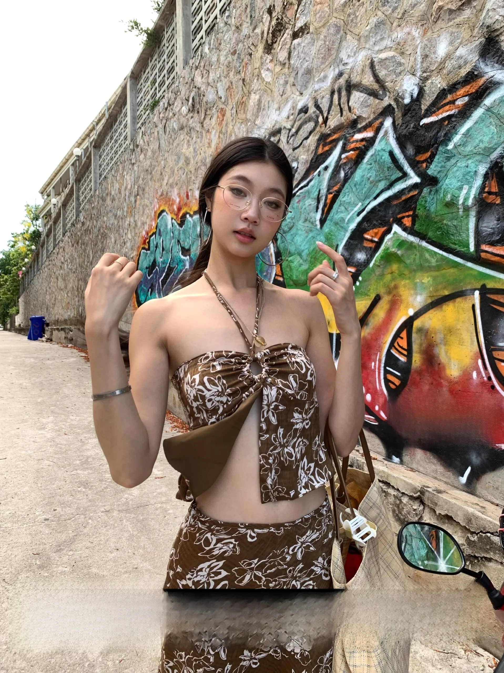 Летний дизайн Fortunee, топ с цветочным принтом и юбка с хвостом Fi, комплект из двух предметов, женский ансамбль Faion, полиэфирная ткань
Летний дизайн Fortunee, топ с цветочным принтом и юбка с хвостом Fi, комплект из двух предметов, женский ансамбль Faion, полиэфирная ткань