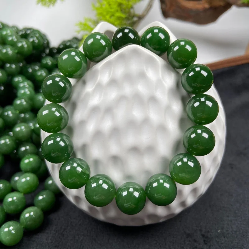 Natural Spinach Hetian Jade and Women, No Black Spots, 12mm Green Jasper Bracelet
Natural Spinach Hetian Jade and Women, No Black Spots, 12mm Green Jasper Bracelet