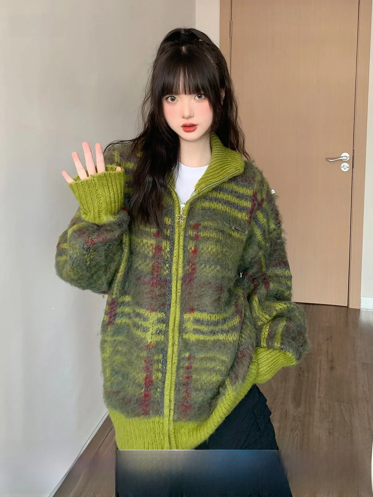 EZEK American Retro Lazy Sle Women's Knitted Sweater Jaet Loose Fit Autumn Winter Long Sve Zipper Cardigan Top
EZEK American Retro Lazy Sle Women's Knitted Sweater Jaet Loose Fit Autumn Winter Long Sve Zipper Cardigan Top