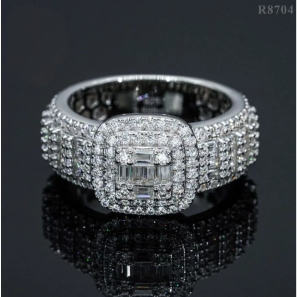 LYEE CYEE Baguette Square Wedding Ring R8704! 925 Silver & Moissanite, Chunky Iced Out Hip Hop Band for Men, Bold Marriage Symbo
LYEE CYEE Baguette Square Wedding Ring R8704! 925 Silver & Moissanite, Chunky Iced Out Hip Hop Band for Men, Bold Marriage Symbo