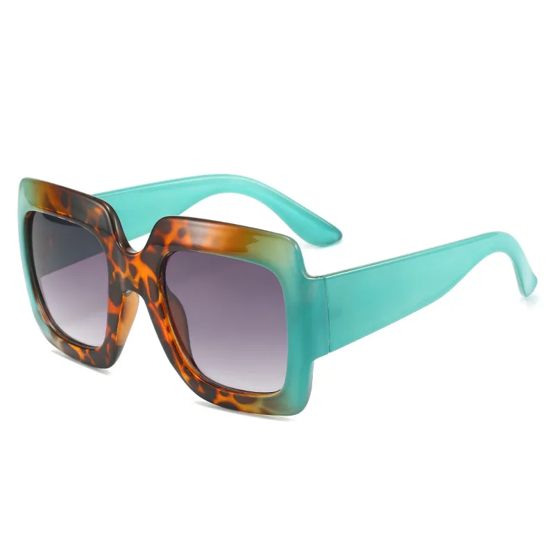 Vintage Patchwork Oversized Square Sunglasses For Women Fashion Brand Green Red Gradient Sun Glasses Female Elegant Shades uv400
Vintage Patchwork Oversized Square Sunglasses For Women Fashion Brand Green Red Gradient Sun Glasses Female Elegant Shades uv400