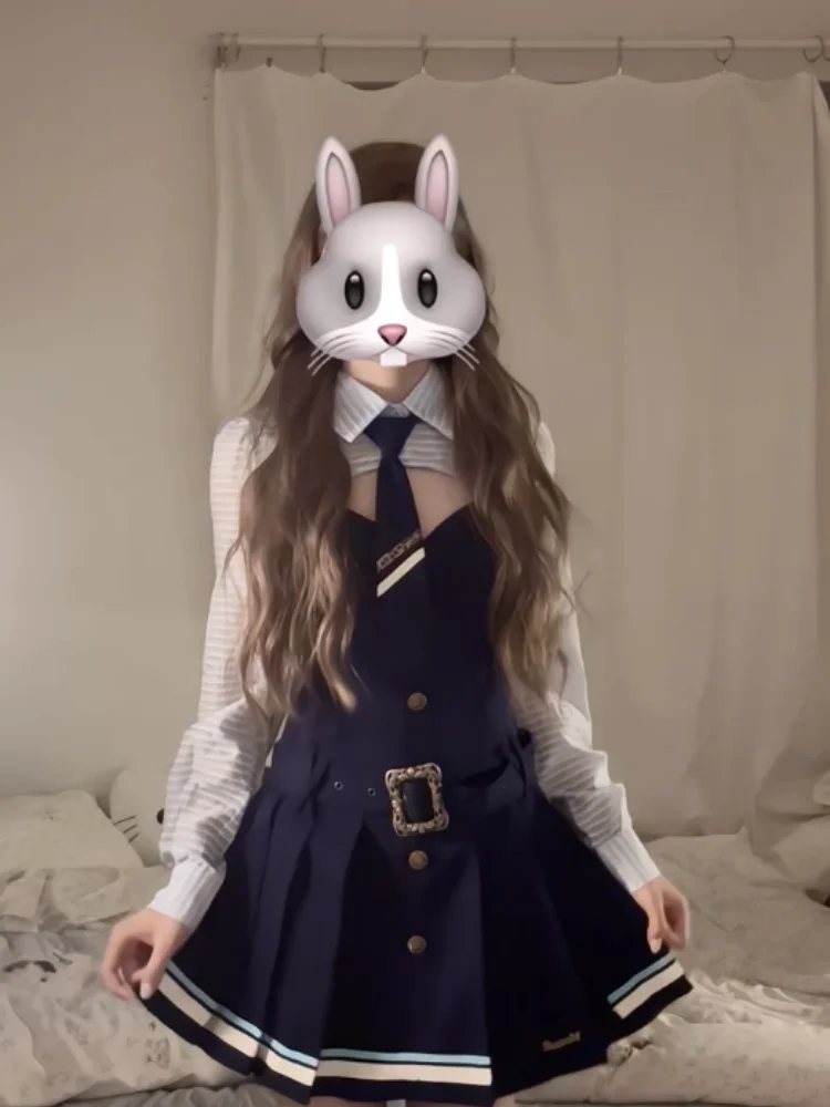 Korean Style School Uniform Rabbit Police Officer Long Sleeve Shawl Coat Strap Waist Dress Sweet And Spicy Two Piece Set
Korean Style School Uniform Rabbit Police Officer Long Sleeve Shawl Coat Strap Waist Dress Sweet And Spicy Two Piece Set