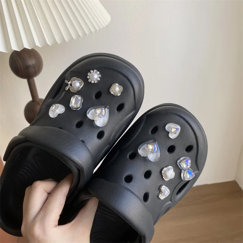 Ice through the summer small fresh love shoes flower cute diamond pearl DIY Clogs Decoration girl's heart universal shoe buckle
Ice through the summer small fresh love shoes flower cute diamond pearl DIY Clogs Decoration girl's heart universal shoe buckle