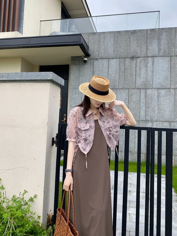 Floral Print irt Dr Set Women's Summer Blouse Strap Dr Korean Sle High Waist Bubble Sve V-Ne A-Line Skirt
Floral Print irt Dr Set Women's Summer Blouse Strap Dr Korean Sle High Waist Bubble Sve V-Ne A-Line Skirt