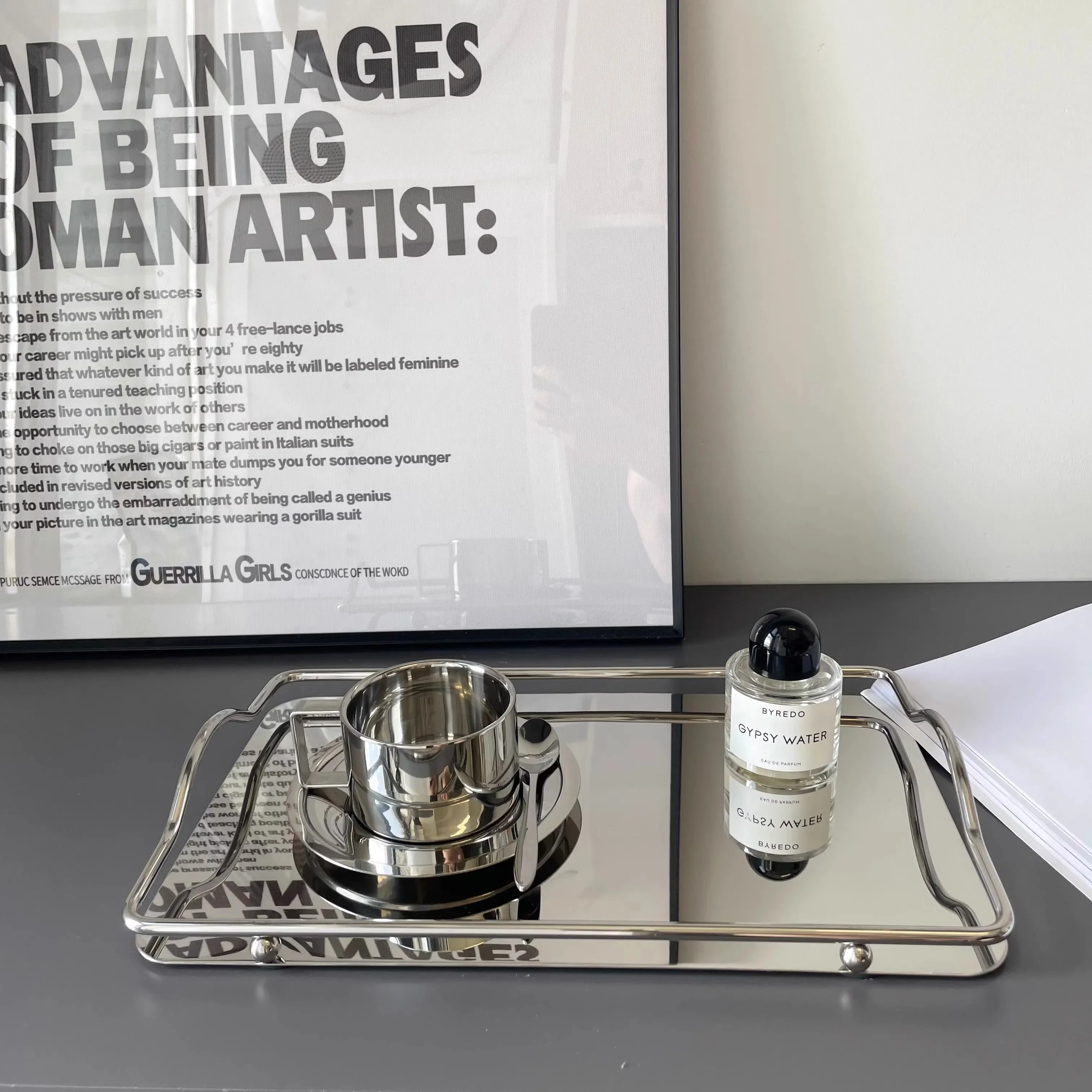 Modern Simplicity Artistic Photography Props Jewelry Display Plate Living Room Desktop Decoration Coffee Shop Mug Storage Tray
Modern Simplicity Artistic Photography Props Jewelry Display Plate Living Room Desktop Decoration Coffee Shop Mug Storage Tray