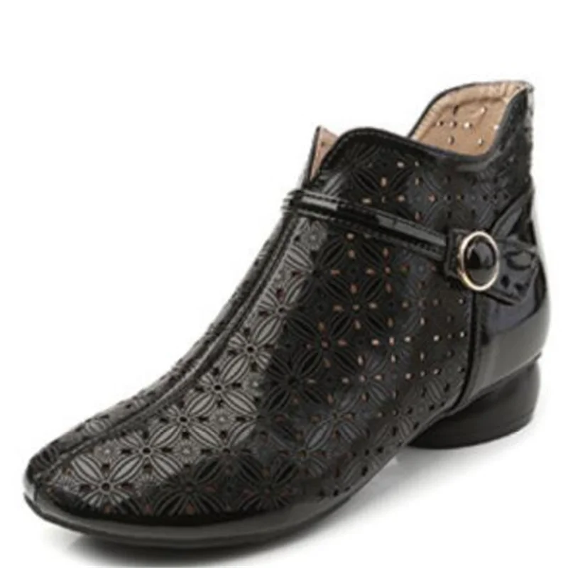 2023 New Spring High Quality Cowhide Breathable Leather Boots Summer Sandals Cool Boot Large Size Women Fashion Boots Tide Shoes
2023 New Spring High Quality Cowhide Breathable Leather Boots Summer Sandals Cool Boot Large Size Women Fashion Boots Tide Shoes
