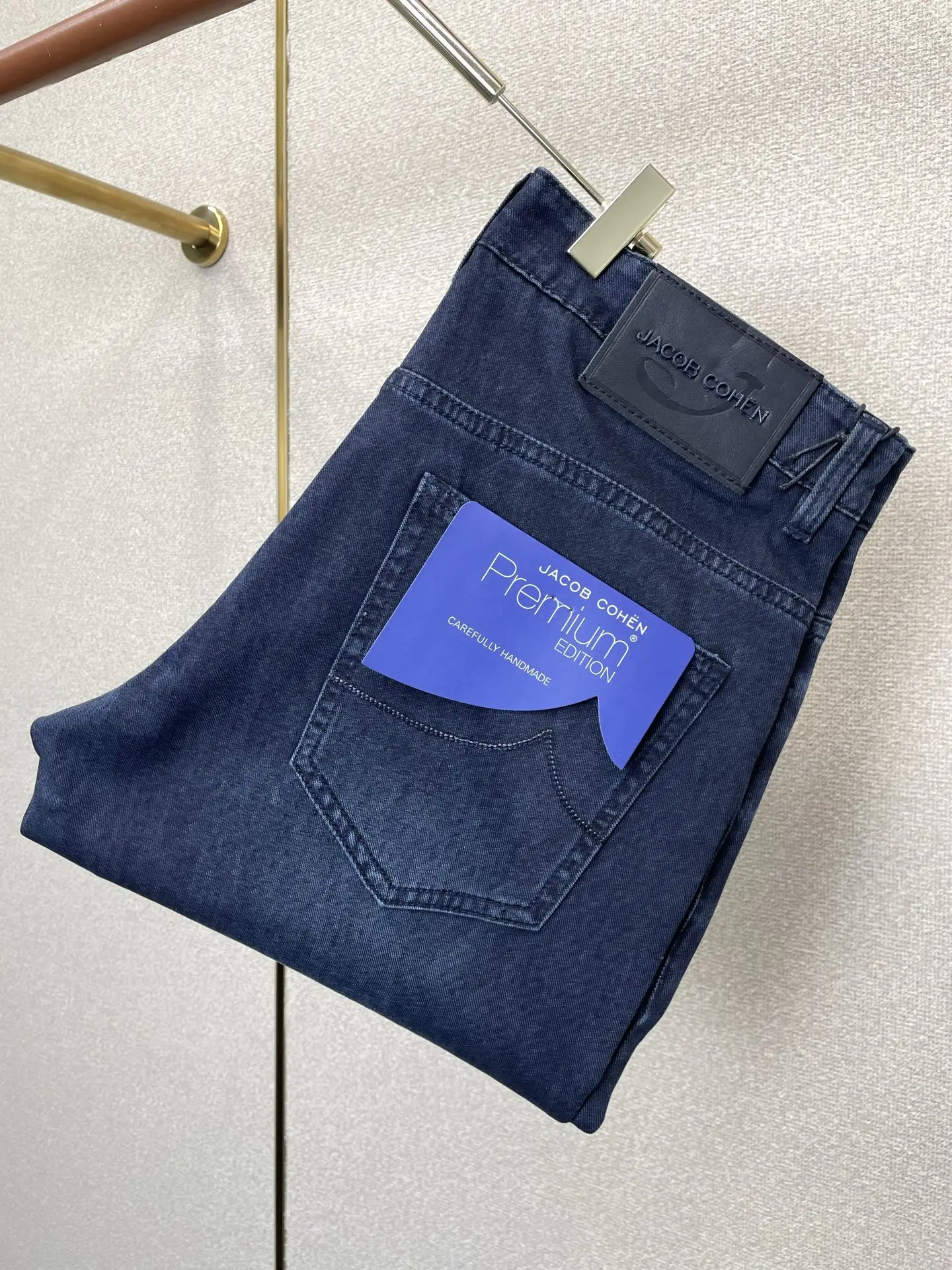 Business Casual Men's Denim Jeans Straight Leg 2942 Size mid Waist Zipper Fly Comfortable Fit All Season Wear
Business Casual Men's Denim Jeans Straight Leg 2942 Size mid Waist Zipper Fly Comfortable Fit All Season Wear