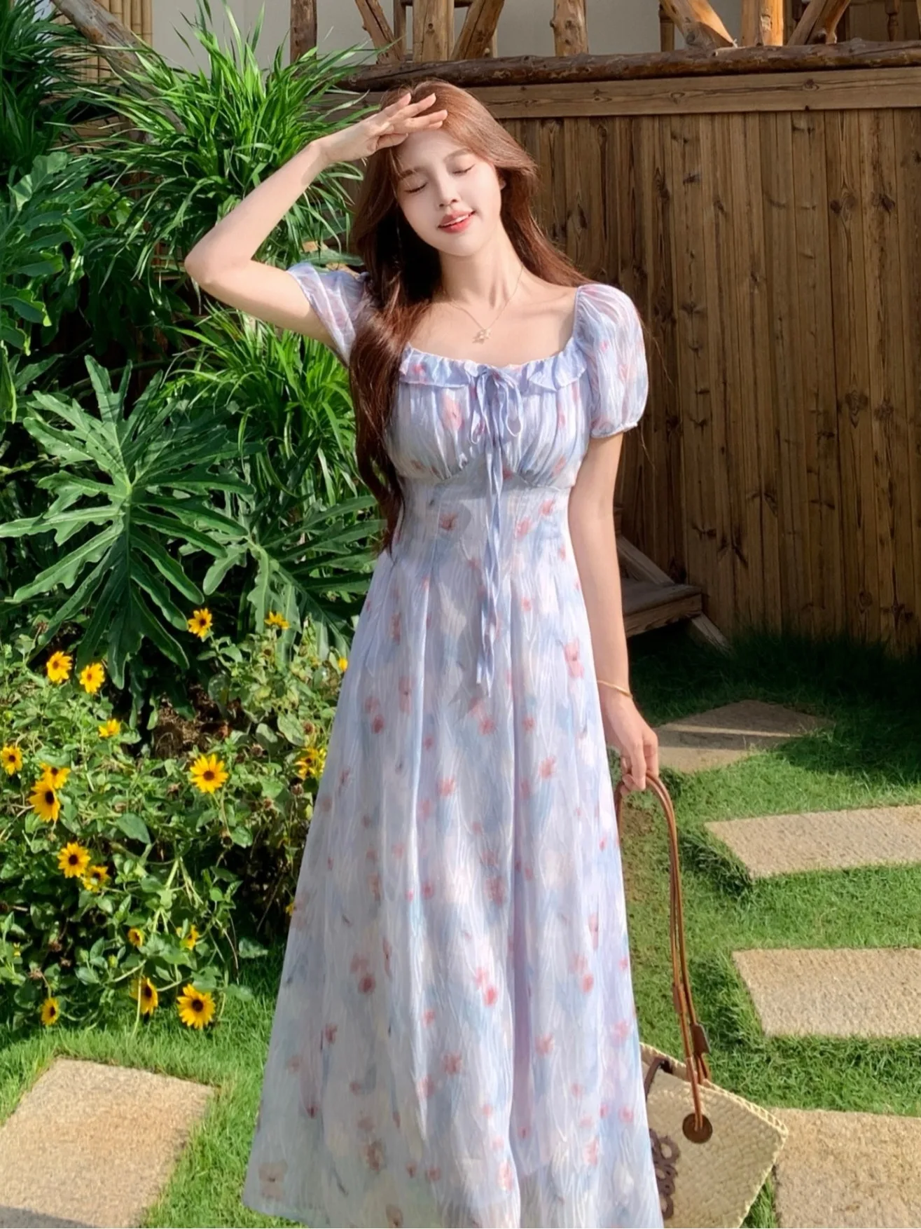 plus Size Slimming Short Sleeve Dress Summer New Floral Print Waist Cinched Elegant Gentle Long Dress Women's Fashion Casual
plus Size Slimming Short Sleeve Dress Summer New Floral Print Waist Cinched Elegant Gentle Long Dress Women's Fashion Casual