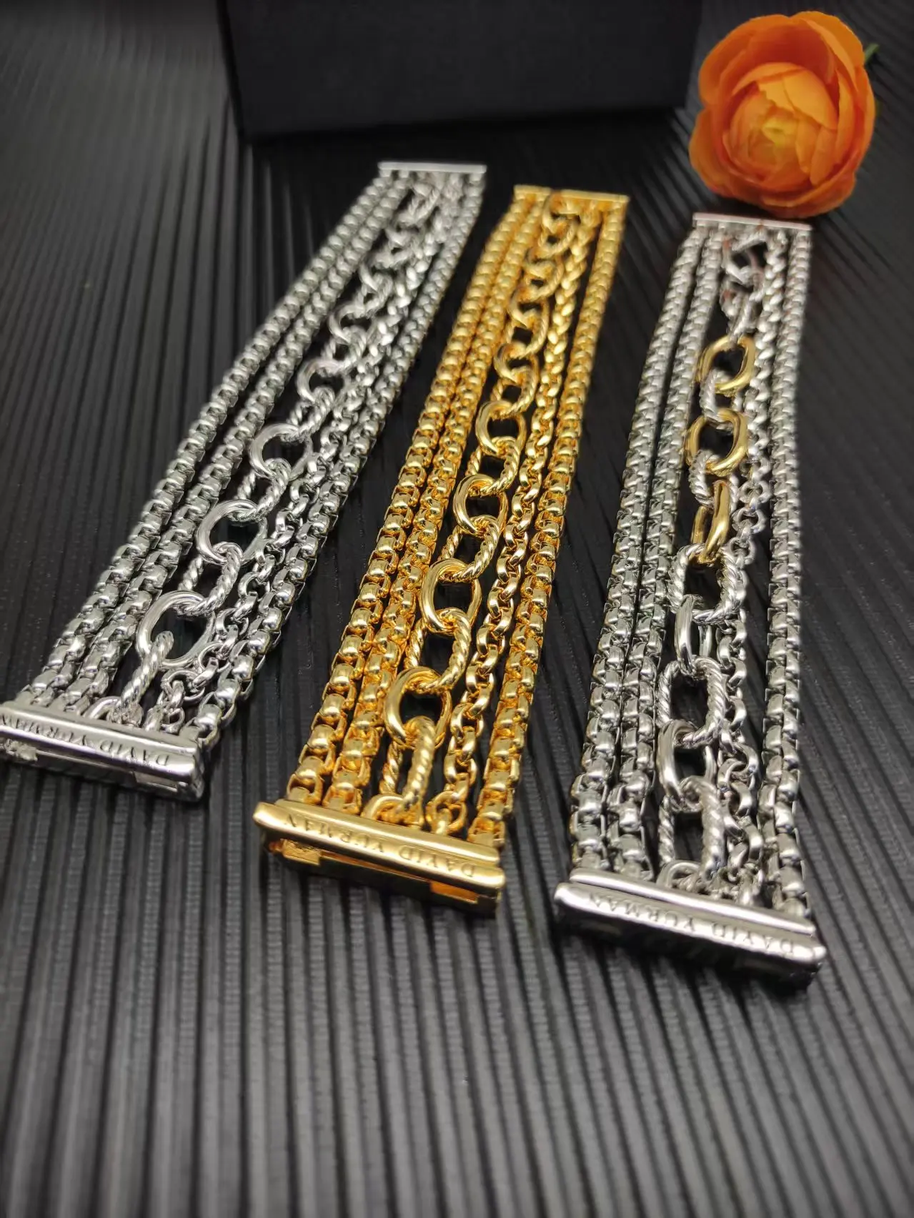 2025 925 Silver Plating Rose Gold Plated Timeless Cuban Chain Bracelet Suitable Fit Pandor@ Jewelry Charm Women Exquisite Gift
2025 925 Silver Plating Rose Gold Plated Timeless Cuban Chain Bracelet Suitable Fit Pandor@ Jewelry Charm Women Exquisite Gift