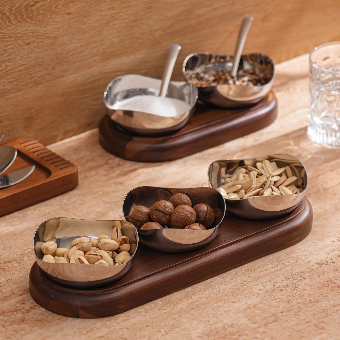 3-Piece Stainless Steel Snack Bowl Set with Wooden Tray Elegant Metal Fruit Nut Dishes Platter Kitchen Dining Room Party Decor
3-Piece Stainless Steel Snack Bowl Set with Wooden Tray Elegant Metal Fruit Nut Dishes Platter Kitchen Dining Room Party Decor