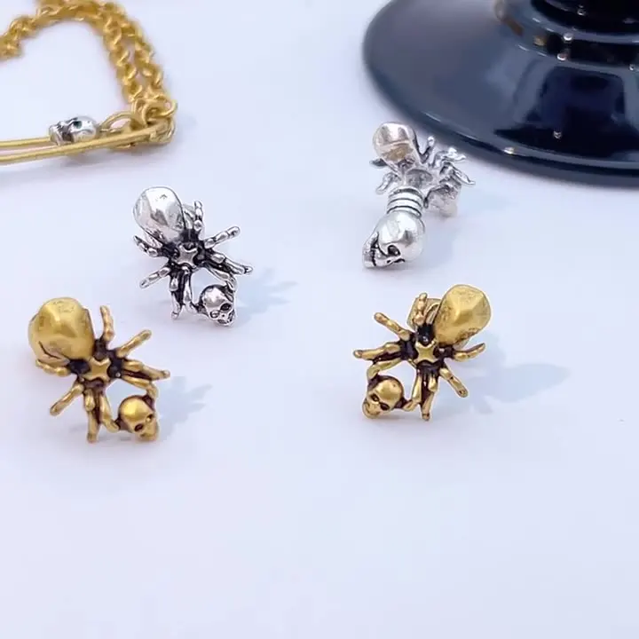 New Spider Skull Earrings, Dark Style Studs Earrings, Personalized Retro Jewelry
New Spider Skull Earrings, Dark Style Studs Earrings, Personalized Retro Jewelry