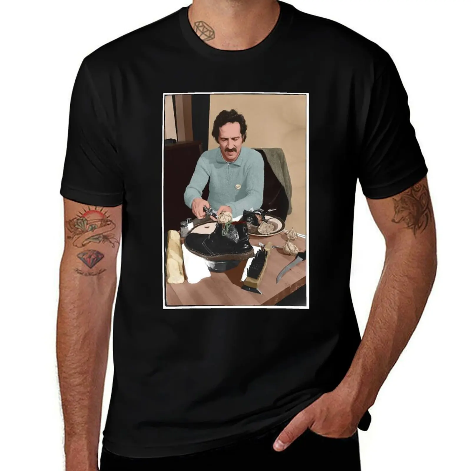 Werner Herzog Eats His Shoe T-Shirt Simple Casual Short Sleeve Cotton T-Shirt
Werner Herzog Eats His Shoe T-Shirt Simple Casual Short Sleeve Cotton T-Shirt