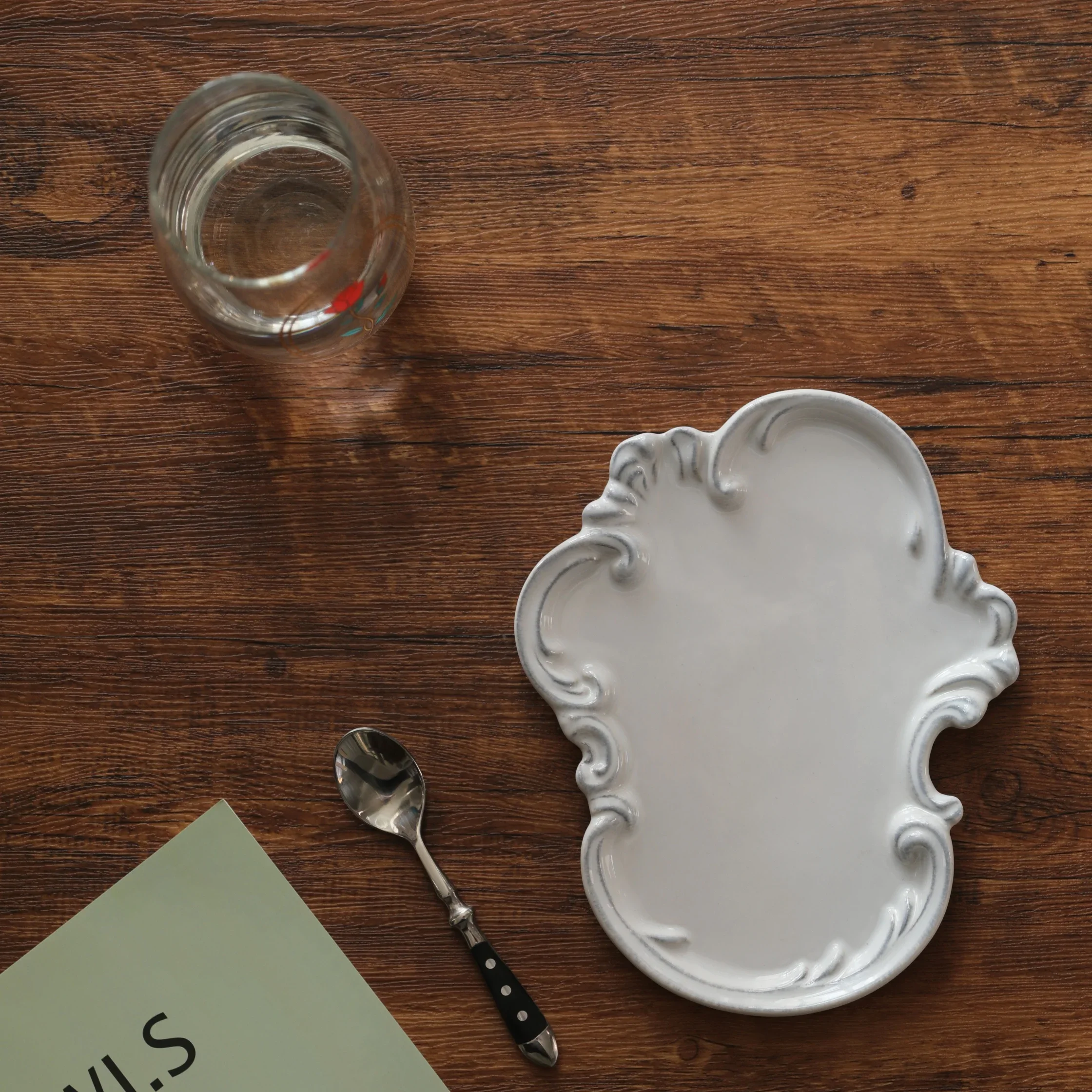 Handmade Black Ceramics Vintage Lace Serving Plate Dining Dish MUSe Garden Self-Love Ceramic Toast Tray Food Plate
Handmade Black Ceramics Vintage Lace Serving Plate Dining Dish MUSe Garden Self-Love Ceramic Toast Tray Food Plate