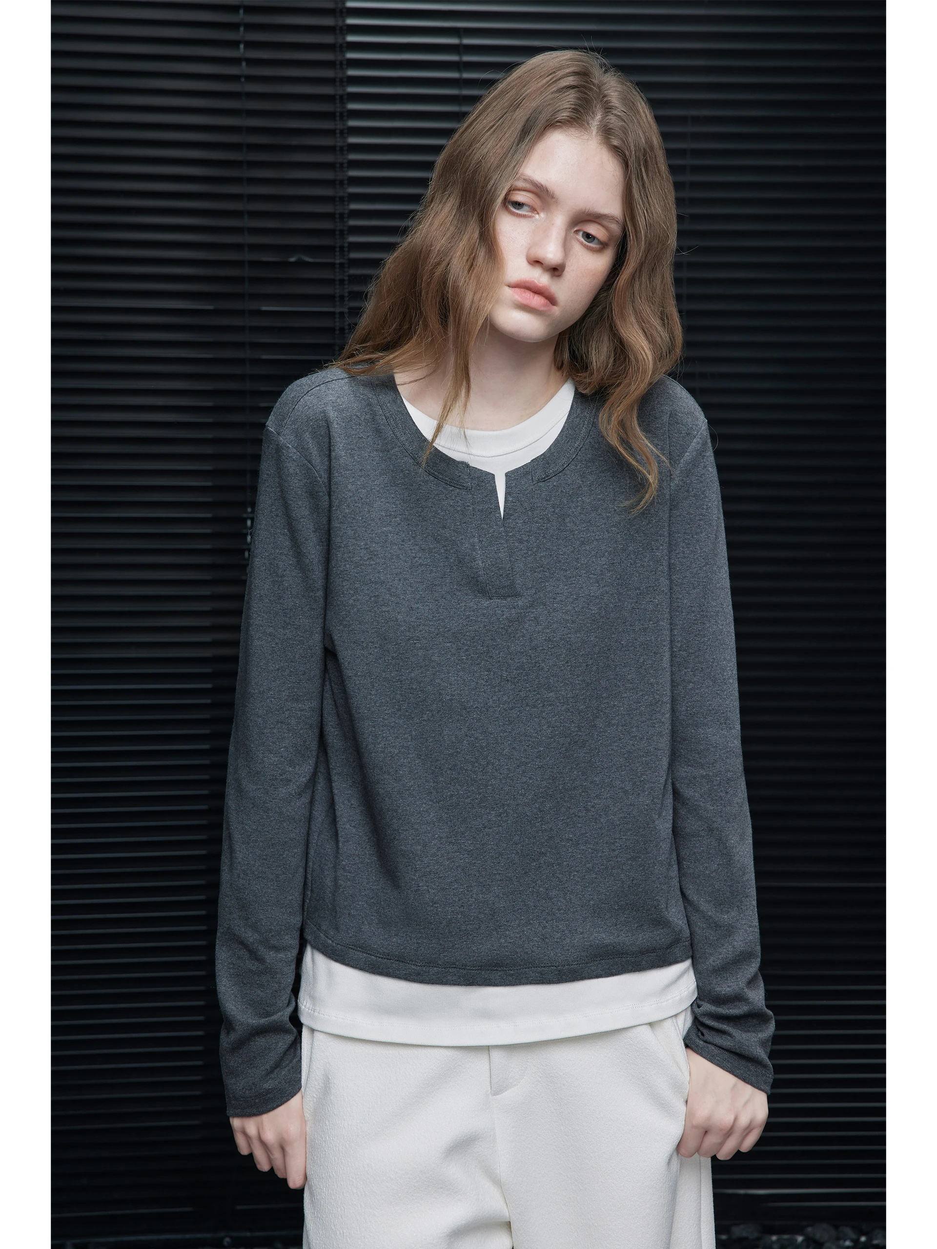 Повседневная женская футболка с длинным рукавом в стиле колор-блок, базовый слой, уличный стиль, свободный крой, хлопок/полиэстер, осень-зима
Повседневная женская футболка с длинным рукавом в стиле колор-блок, базовый слой, уличный стиль, свободный крой, хлопок/полиэстер, осень-зима