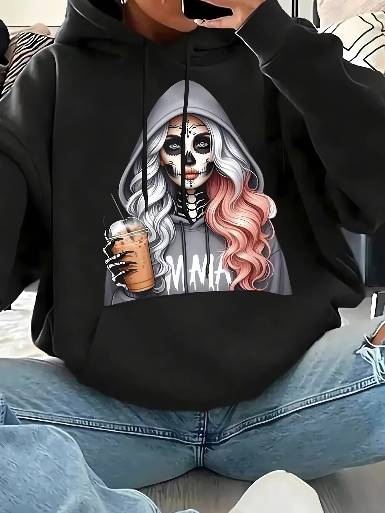 Women's Fashion Hoodie with Skull and Pink Hair Girl Pattern Winter Casual Wear Long Sleeve Hooded Top
Women's Fashion Hoodie with Skull and Pink Hair Girl Pattern Winter Casual Wear Long Sleeve Hooded Top
