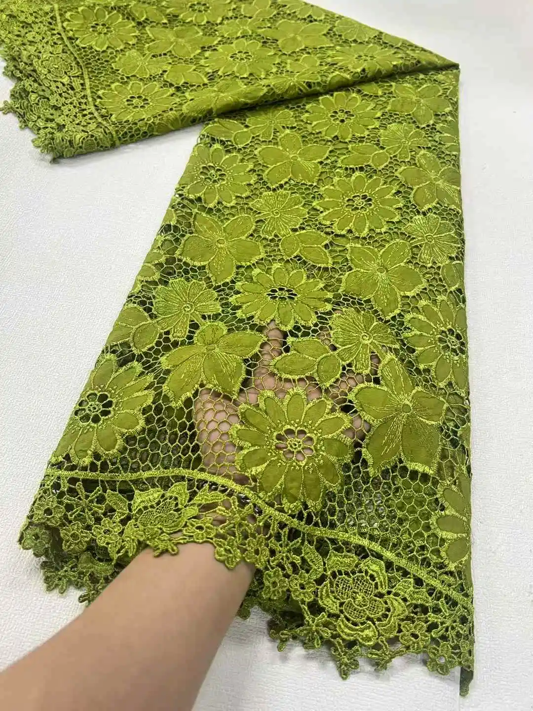 African Guipure Cord Lace Fabric 2025 High Quality Water Soluble Lace Cord Fabric 5Yards Nigeria Lace For Women Party Dresses
African Guipure Cord Lace Fabric 2025 High Quality Water Soluble Lace Cord Fabric 5Yards Nigeria Lace For Women Party Dresses