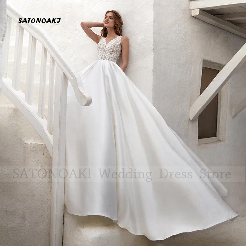 Elegant Simple Boho Lace Satin Wedding Dress for Women V-Neck A-Line Backless Bridal Gown Vestido De Novia Custom Robe Mariée
Elegant Simple Boho Lace Satin Wedding Dress for Women V-Neck A-Line Backless Bridal Gown Vestido De Novia Custom Robe Mariée