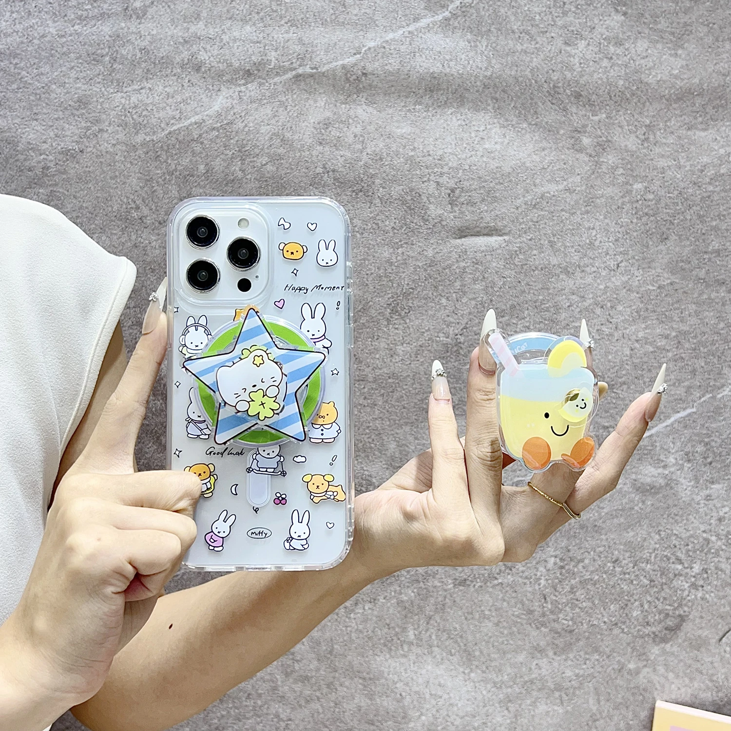 Multiple cute pattern magnetic brackets are for iPhone magnetic phones supporting magnetic phone holders with grip hand support
Multiple cute pattern magnetic brackets are for iPhone magnetic phones supporting magnetic phone holders with grip hand support