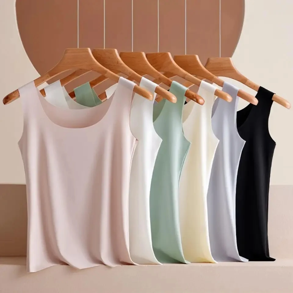 New Fashion Silk Thin Tank Tops For Women U Neck Summer Satin Sleeveless Blouse Female Basic Camisole Shirts Backless Tops
New Fashion Silk Thin Tank Tops For Women U Neck Summer Satin Sleeveless Blouse Female Basic Camisole Shirts Backless Tops