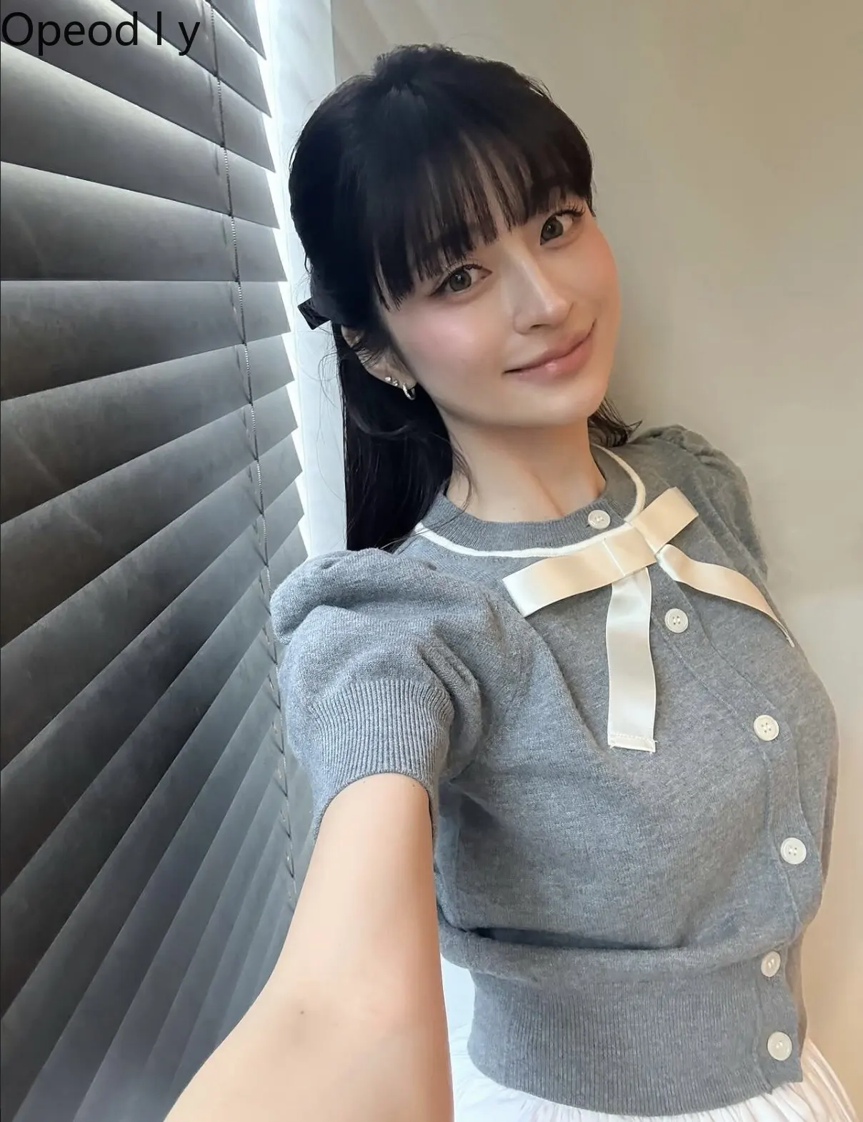 Japanese Fashion Three-dimensional Silk Bow Knitted Cardigan New 2026 Spring and Summer Cute Bow Commuter Sweater Women's Top
Japanese Fashion Three-dimensional Silk Bow Knitted Cardigan New 2026 Spring and Summer Cute Bow Commuter Sweater Women's Top