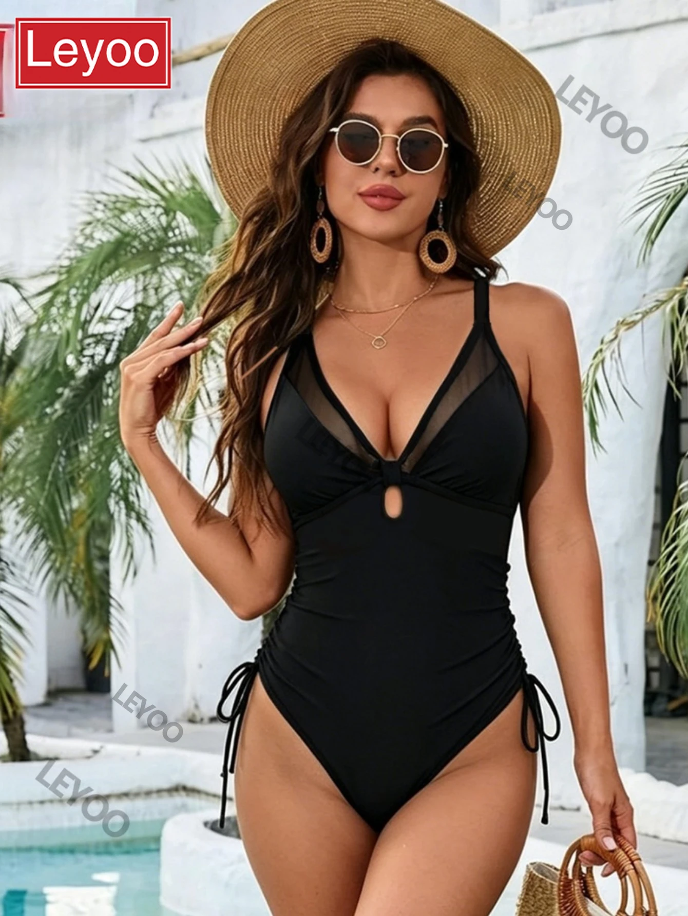 Women's one-piece swimsuit triangle shorts bikini shorts beach vacation quick drying backless sexy camisole skirt 2026 new style
Women's one-piece swimsuit triangle shorts bikini shorts beach vacation quick drying backless sexy camisole skirt 2026 new style