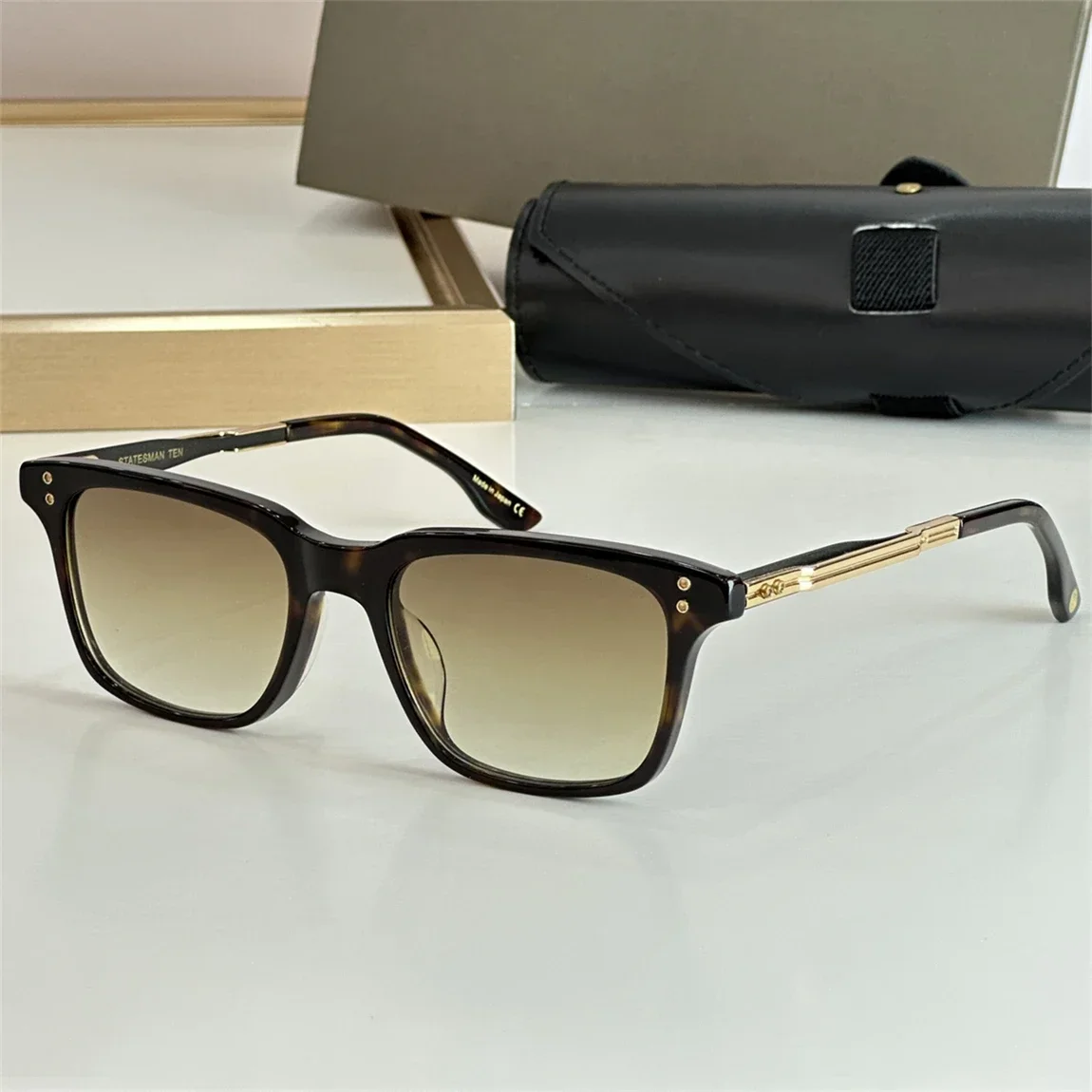 Top Quality Luxury Mens And Womens Sunglasses STATESMAN DTS181 Titanium Designer Eyeglasses UV400
Top Quality Luxury Mens And Womens Sunglasses STATESMAN DTS181 Titanium Designer Eyeglasses UV400