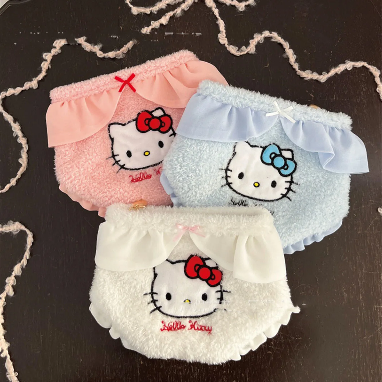 Portable Handbag Cartoon Cute New Cute Hello Kitty Storage Bag Underwear Styling Makeup Lipstick Makeup Bag
Portable Handbag Cartoon Cute New Cute Hello Kitty Storage Bag Underwear Styling Makeup Lipstick Makeup Bag