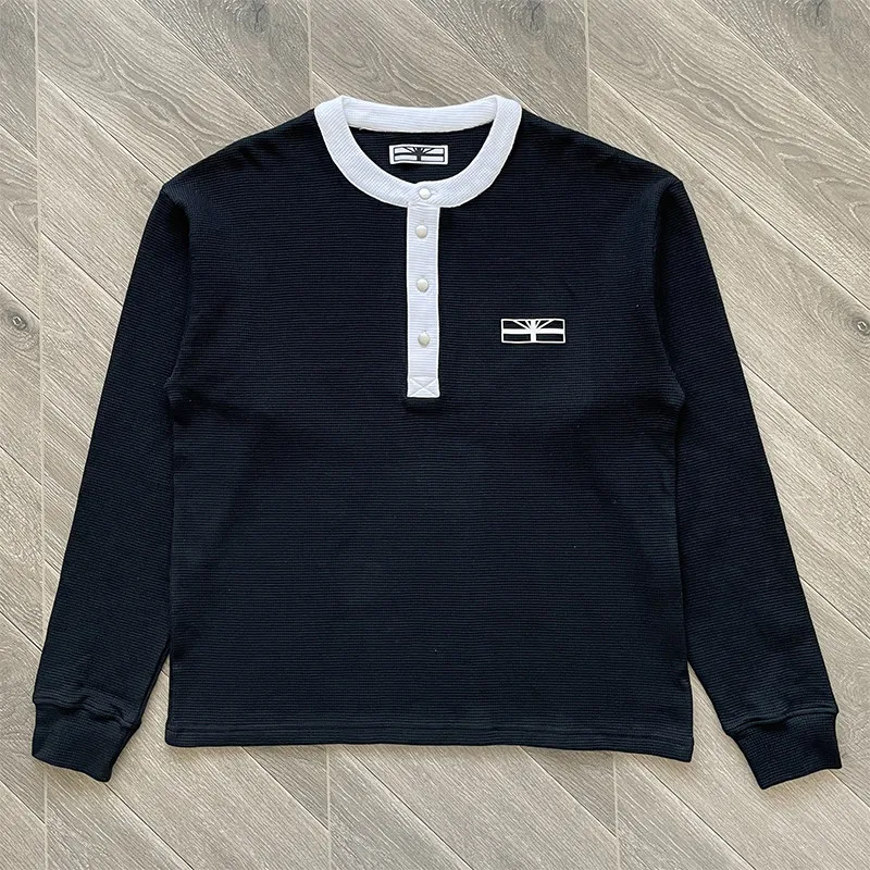 Henry Collar Waffle Splice Color Vertabrae Long Sleeve T Shirt Men Women High Quality Loose Sunscreen Black White T-shirts Tops
Henry Collar Waffle Splice Color Vertabrae Long Sleeve T Shirt Men Women High Quality Loose Sunscreen Black White T-shirts Tops