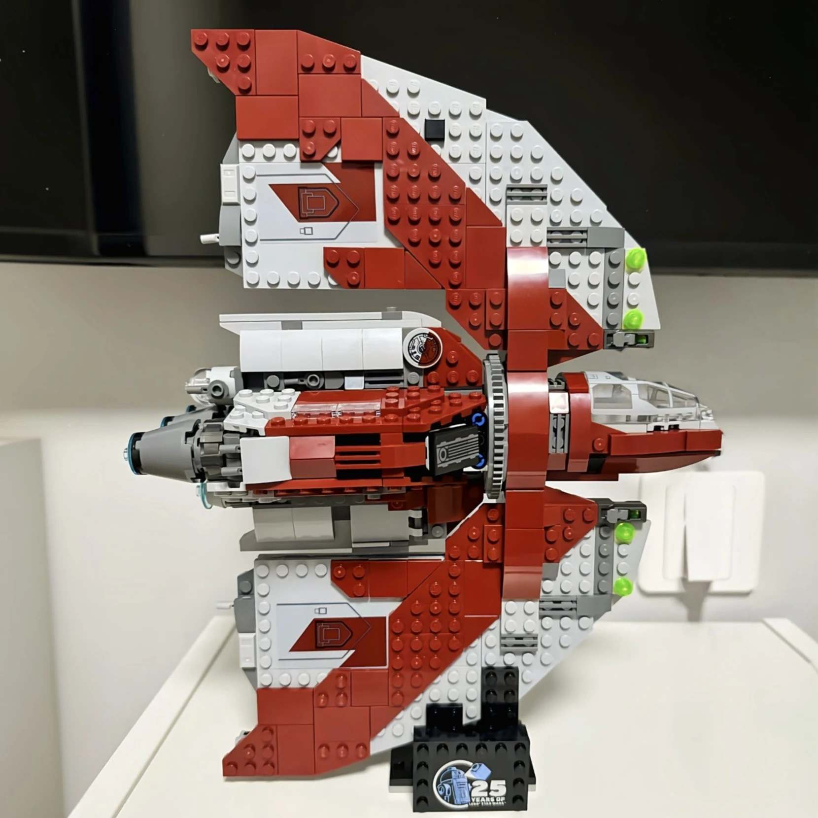 2026 Hot 599pcs Star Interstellar Conflict Ahsoka T6 Jedi Shuttle 75362 Building Block Puzzle Model Toys Birthday Holiday Gifts
2026 Hot 599pcs Star Interstellar Conflict Ahsoka T6 Jedi Shuttle 75362 Building Block Puzzle Model Toys Birthday Holiday Gifts