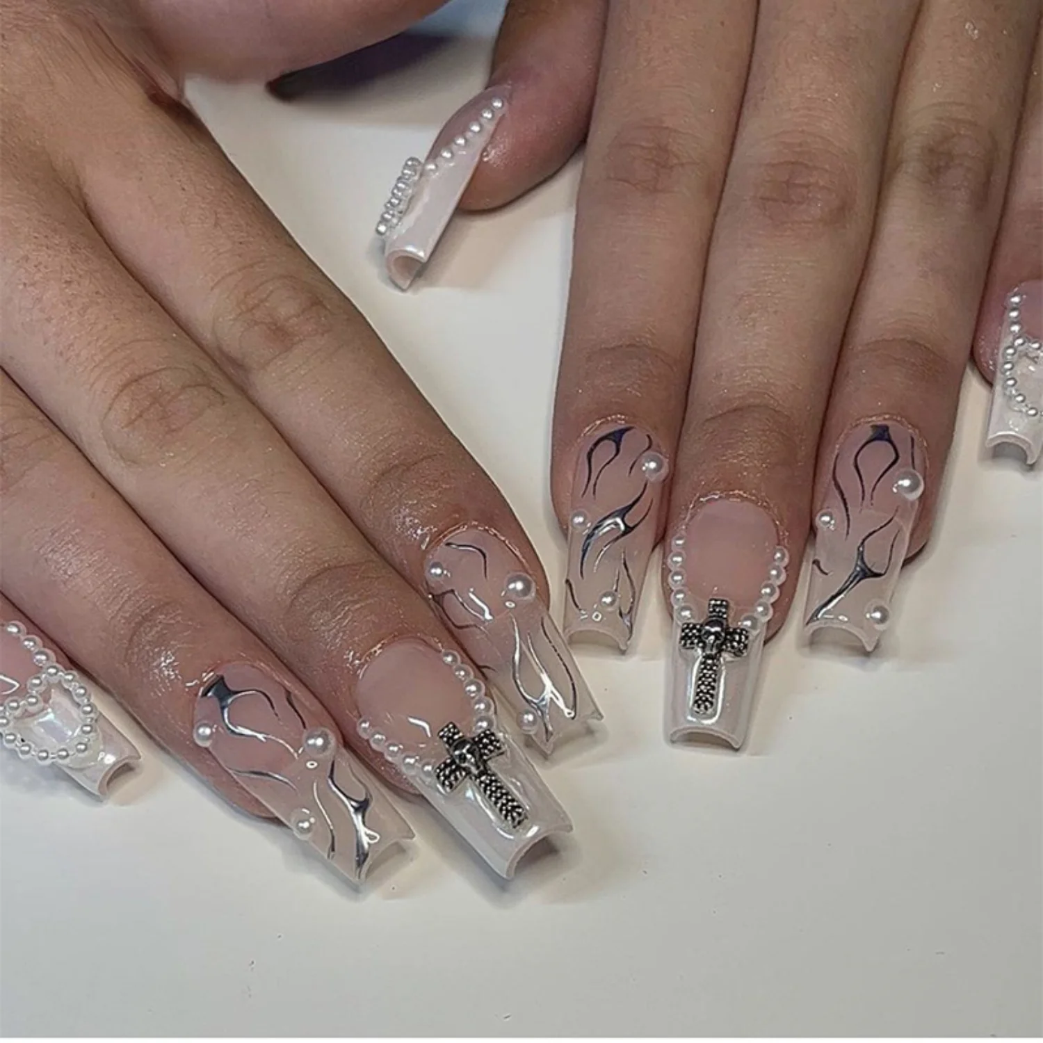 .Miemie Design 24-Piece Reusable ABS Long Coffin Artificial Nails with Inlay Silver Skull for Finger Application
.Miemie Design 24-Piece Reusable ABS Long Coffin Artificial Nails with Inlay Silver Skull for Finger Application