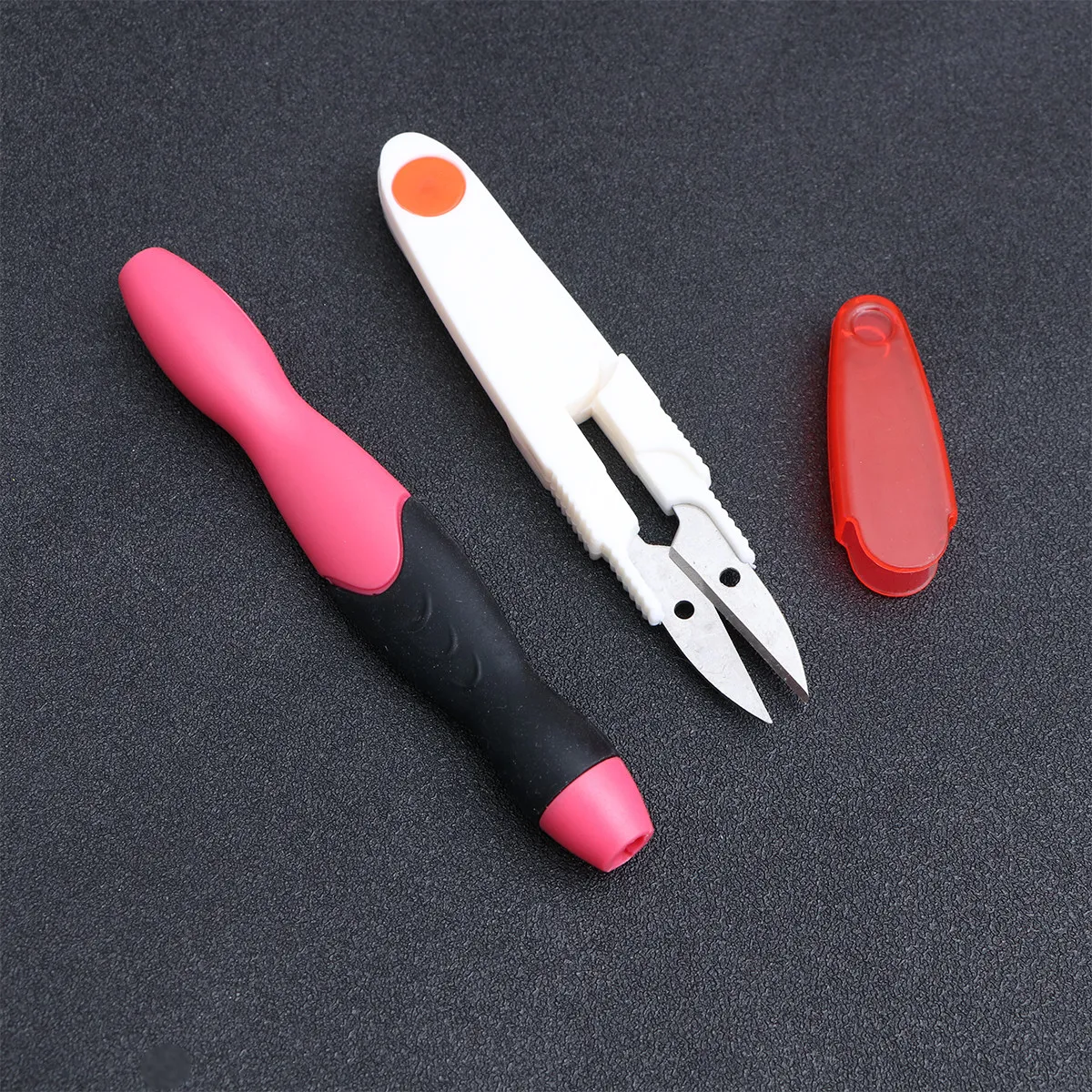 38Pcs Lighted Crochet Hooks Set LED Knitting Needles for DIY Yarn Crafting Durable Smooth Operation with Scissors Row Counter
38Pcs Lighted Crochet Hooks Set LED Knitting Needles for DIY Yarn Crafting Durable Smooth Operation with Scissors Row Counter