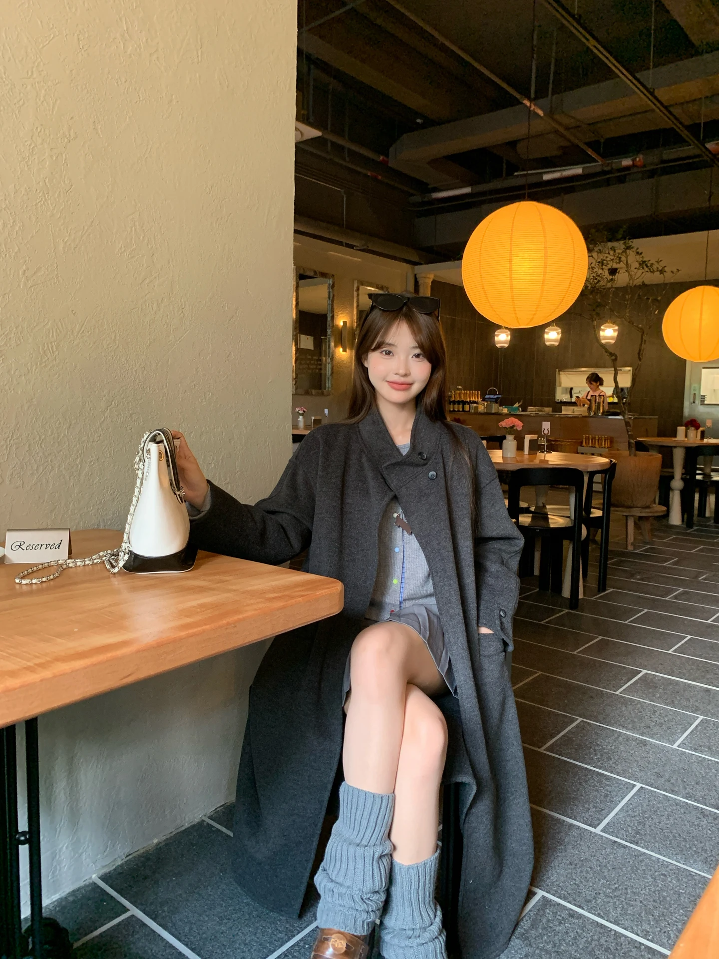 Длинное шерстяное пальто Ele, женское высококачественное пальто с воротником-стойкой, утягивающая верхняя одежда, корейский прямой крой, зимняя мода
Длинное шерстяное пальто Ele, женское высококачественное пальто с воротником-стойкой, утягивающая верхняя одежда, корейский прямой крой, зимняя мода